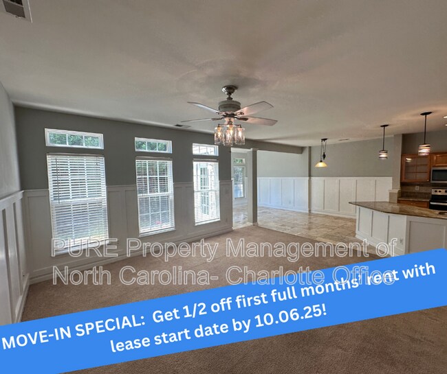 Photo - 6033 Queens Walk Ct Townhome