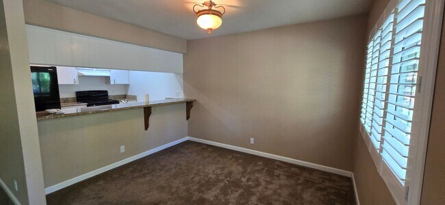 Foto del edificio - two-bedroom, two-bath condo in Nevada City