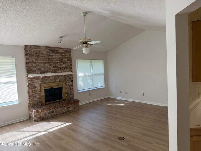 Foto del edificio - 2049 Whitney Nicole Ln