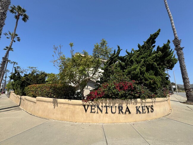 Foto del edificio - Spacious Ventura Keys Condo- Enjoy The Marina Life!