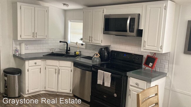 Building Photo - 3 br, 2 bath House - 2510 Mobilaire Dr.