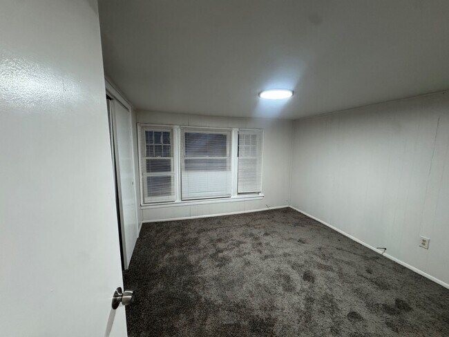 Foto del edificio - 3526 E 151st St