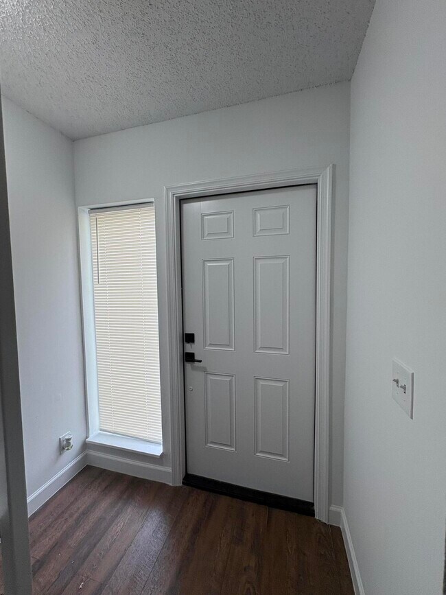 Foto del edificio - 285 NW 15th St