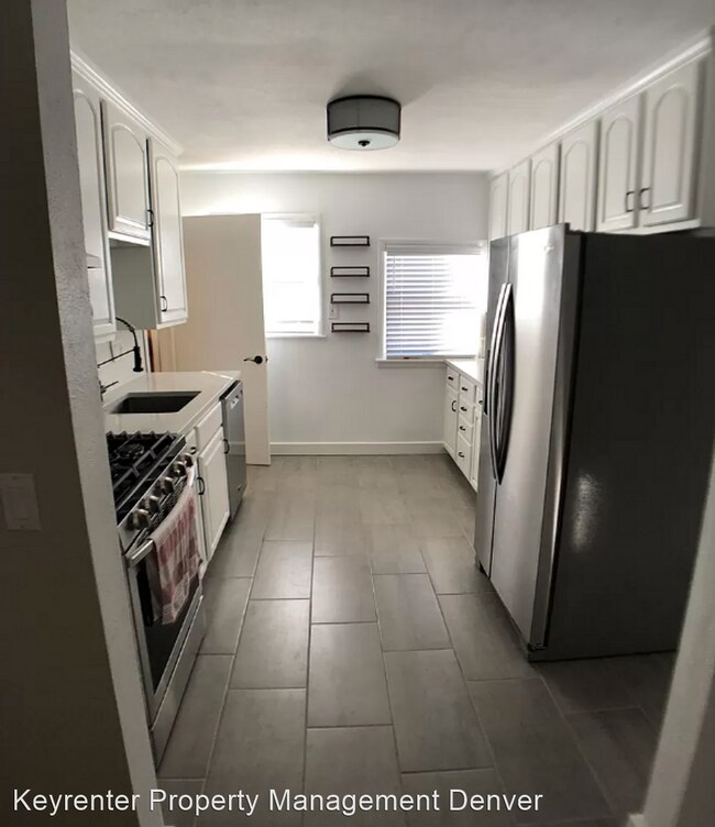 Foto del edificio - 3 br, 1 bath House - 1705 S Pennsylvania St