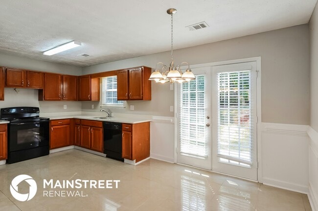 Foto del edificio - 70 Summer Ln