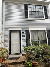 Building Photo - 263 Settlers Park Dr