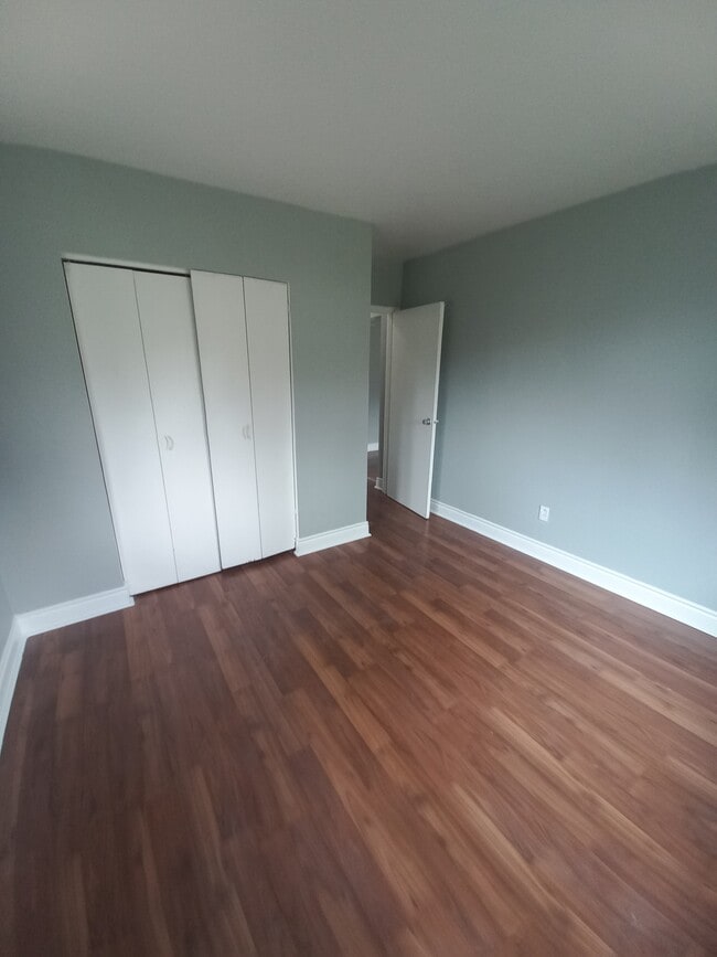 Building Photo - Princess Manor Apartments