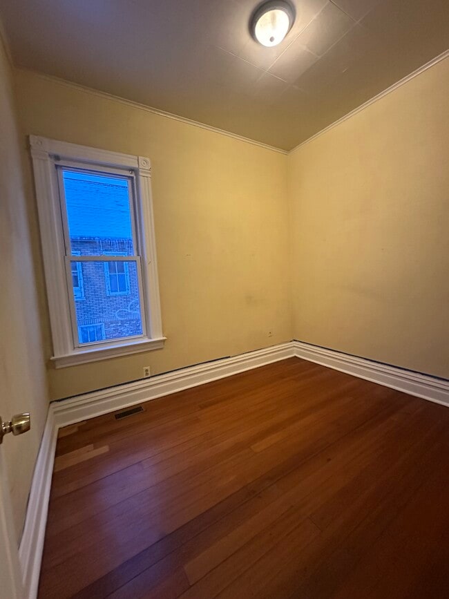 Building Photo - 3743 S Kedzie Ave