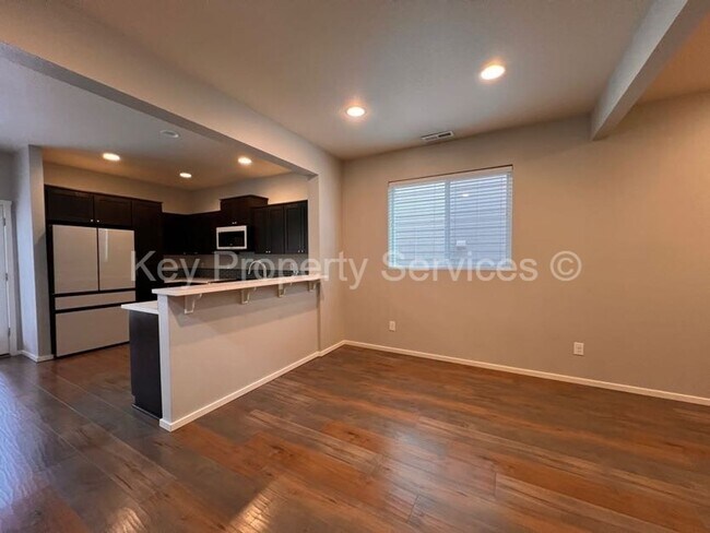 Foto del edificio - Stunning Hazel Dell Two-Story with High End Appliances