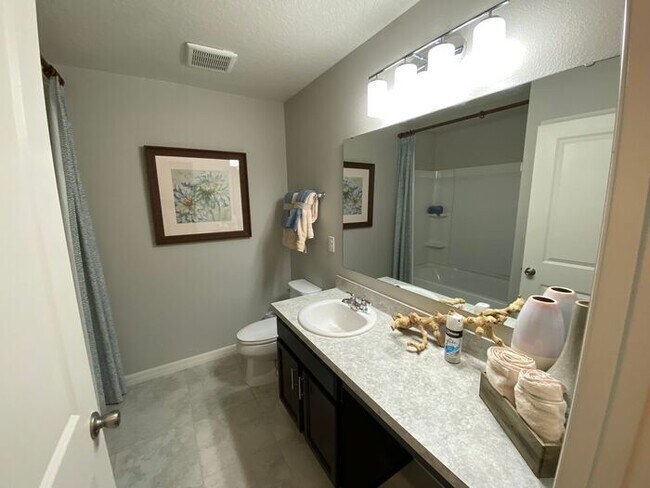 Photo - 4/2 Davenport Home