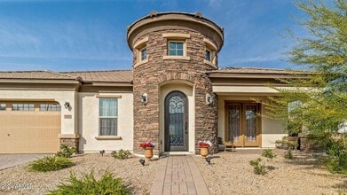 Building Photo - 4250 E Valencia Dr