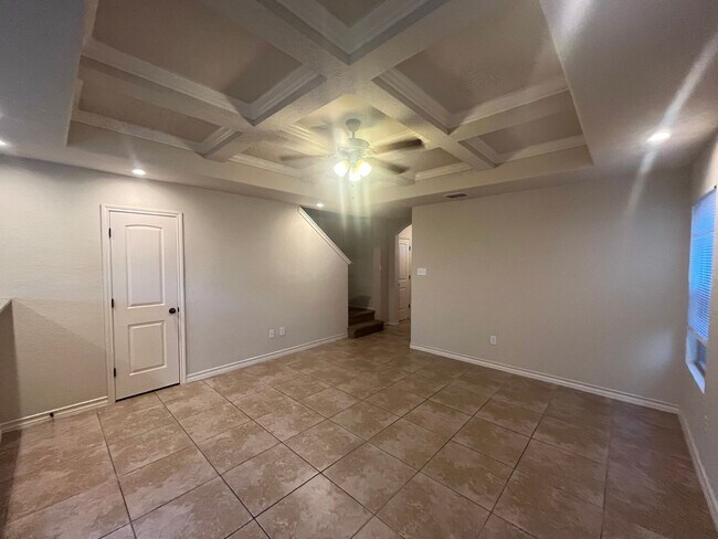 Building Photo - 7014 Micayla Cove #104, San Antonio, TX. 7...