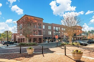 Building Photo - 121 Meadowmont Village Cir