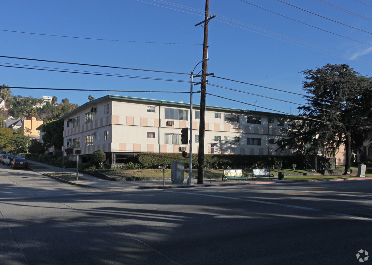 Primary Photo - 4045 Los Feliz Blvd