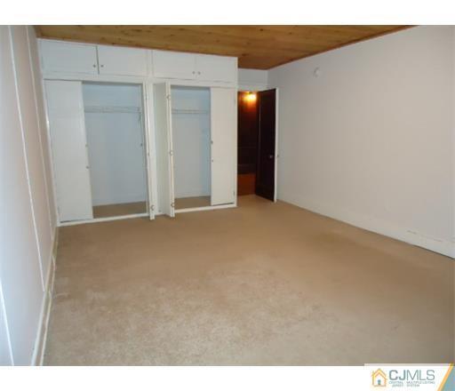 Building Photo - 721 Amboy Ave