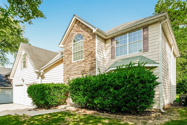 Building Photo - 7182 Cavender Dr SW