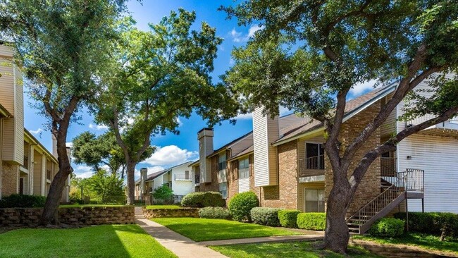 Building Photo - Chase Crossing Apartments