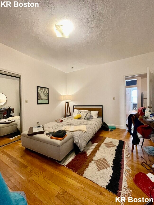 Foto del edificio - 16 Cummings Rd