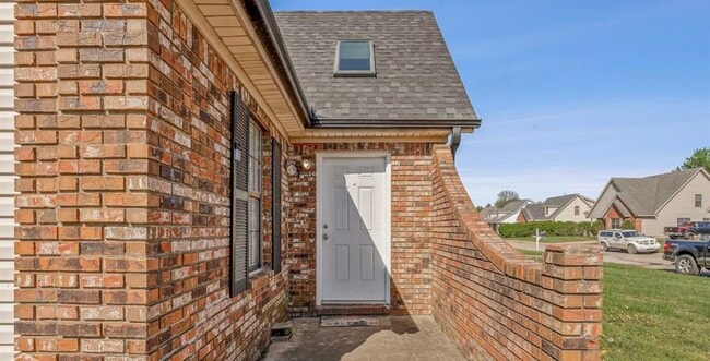 Building Photo - 4517 Jamaica Pl