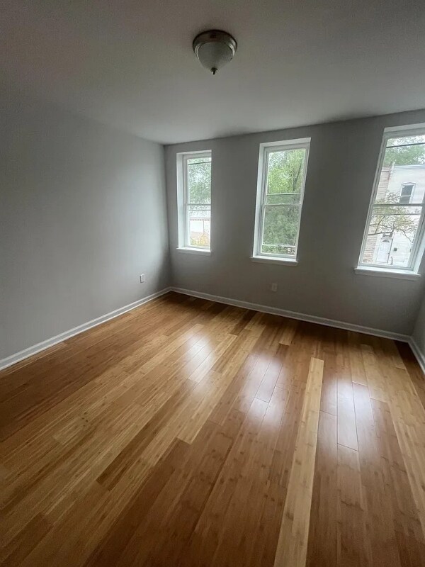 Foto del edificio - 718 N Payson St