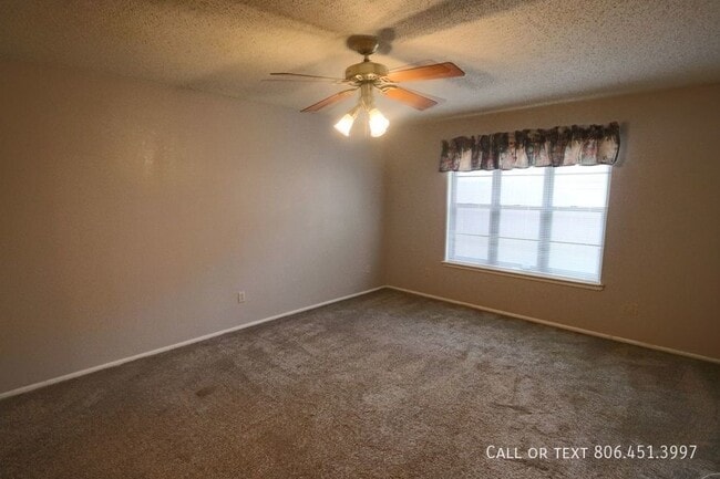 Building Photo - 3426 70th Dr