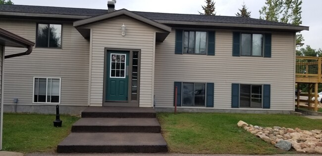 Foto del edificio - 271 Shannon Court, Unit 3