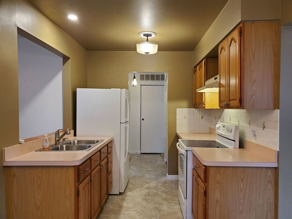 149 Mellbrook Rd, Bolingbrook, IL 60440 House Rental in Bolingbrook