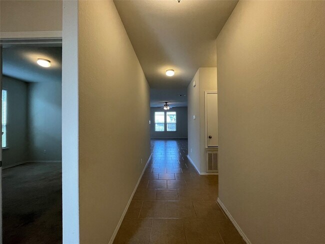 Foto del edificio - 8918 Night View Dr