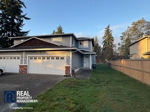 Building Photo - 425 175th St S