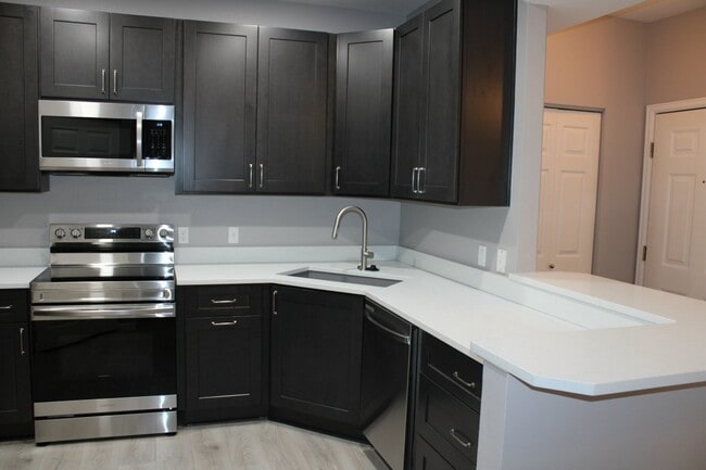 Building Photo - 4545 Wheaton Dr