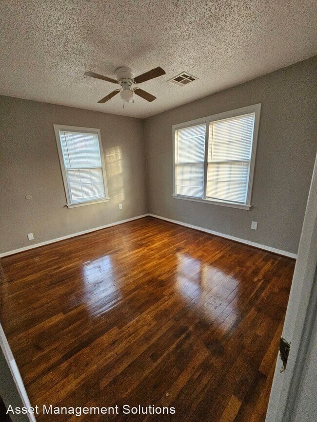Building Photo - 2 br, 1 bath House - 4617 SE 20th St