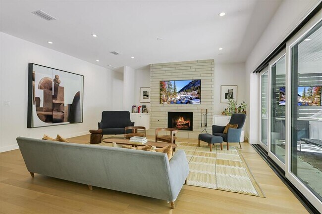 Foto del edificio - 5101 Cuesta Verde