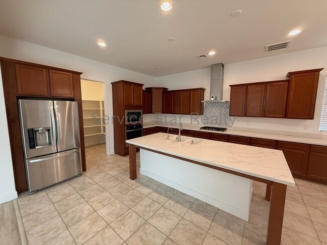 Building Photo - 3424 E Adobe Dr