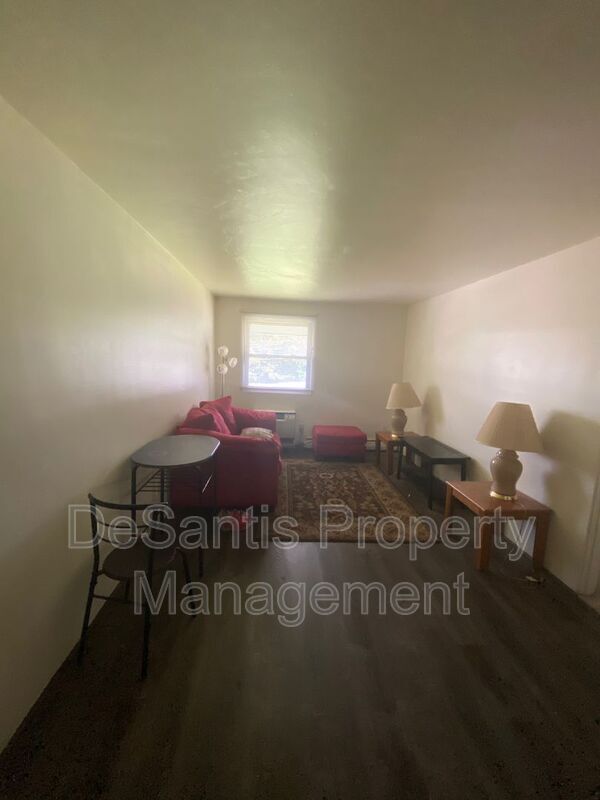 Foto del edificio - 1100 Stevenson Mill Rd