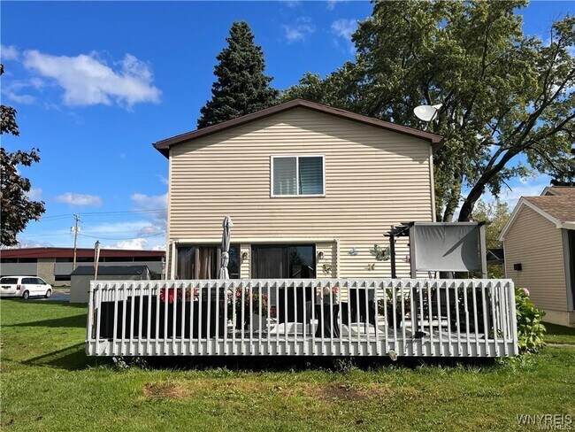 Foto del edificio - 3279 Clinton St