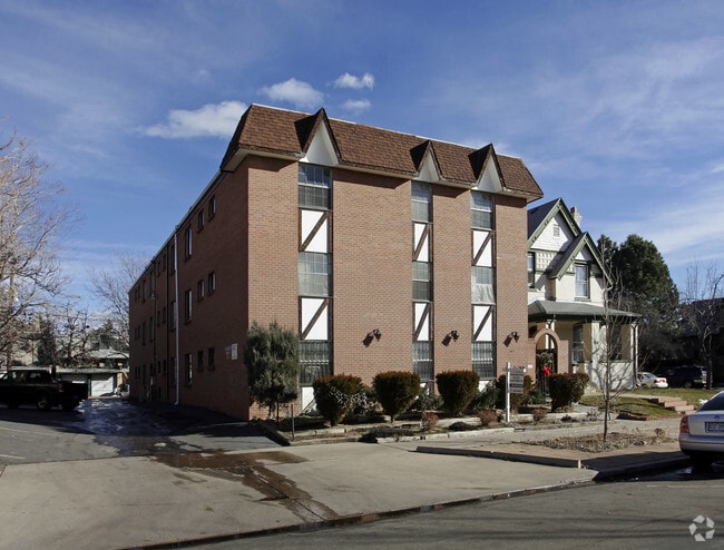 Building Photo - Washington Plaza
