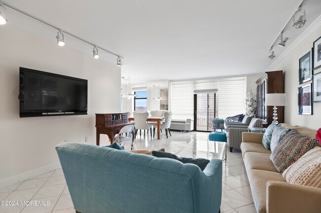 Foto del edificio - 787 Ocean Ave