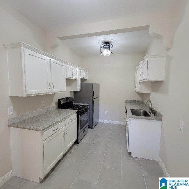 Building Photo - 633 Idlewild Cir