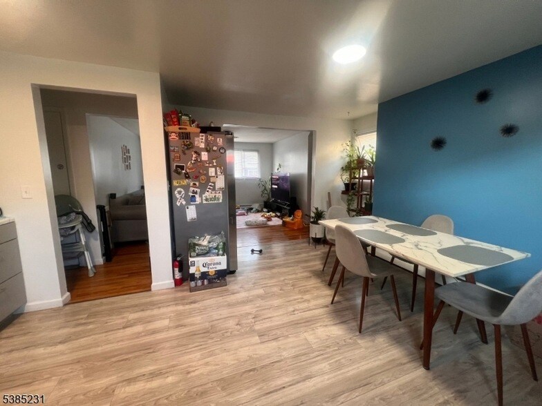 Foto principal - 304 Caldwell Ave