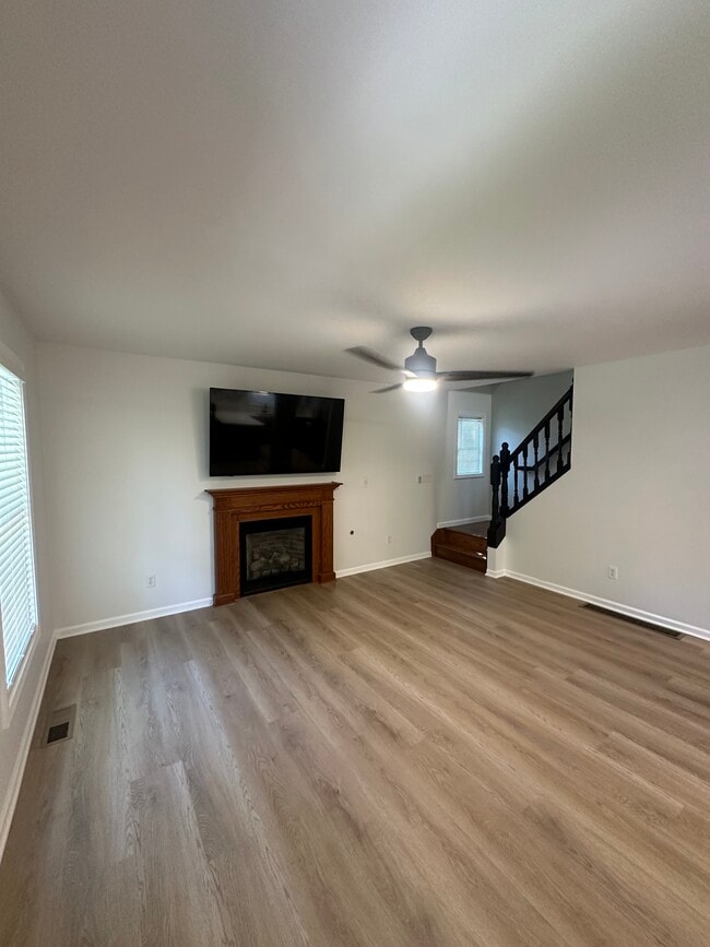 Foto del edificio - 325 W 15th St