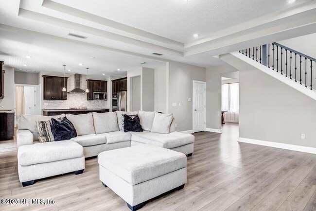 Foto del edificio - 23 Catesby Ln