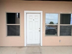 Building Photo - 5601 Cuenca Dr