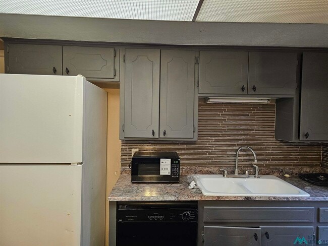 Building Photo - 1504 Layton Ct