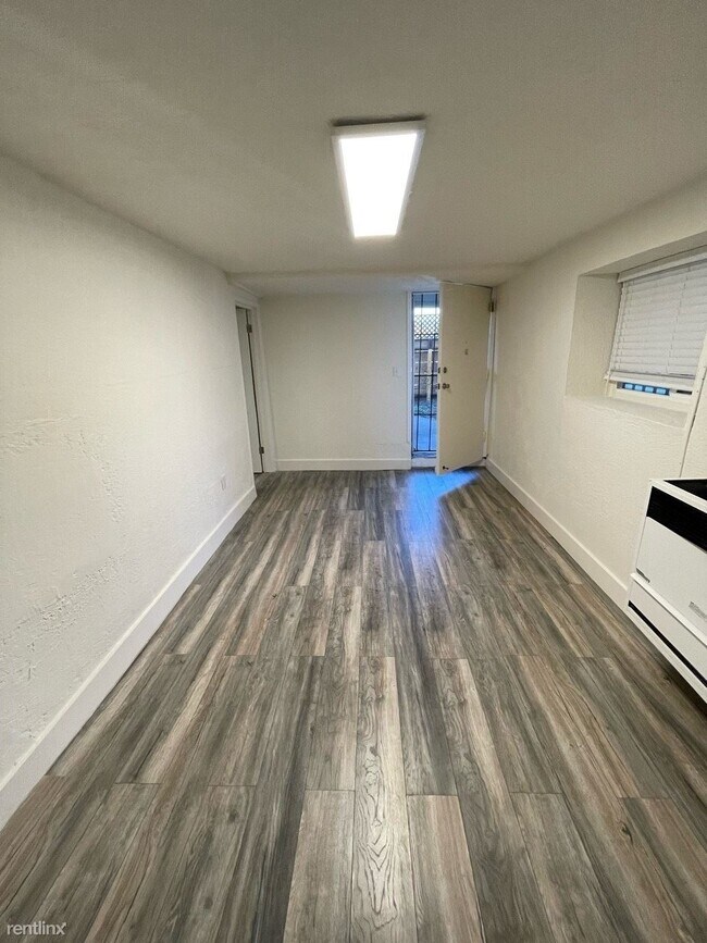 Building Photo - 3 br, 1 bath Duplex - 1737 14th St Lower