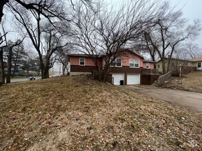 Building Photo - 7372 Lathrop Ave