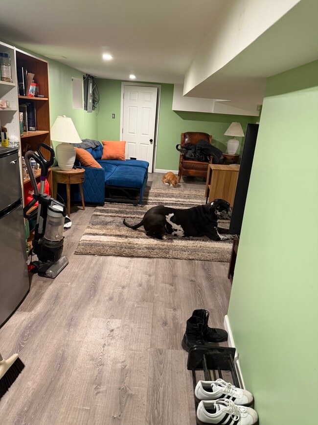 Building Photo - 263 S Haviland Ave