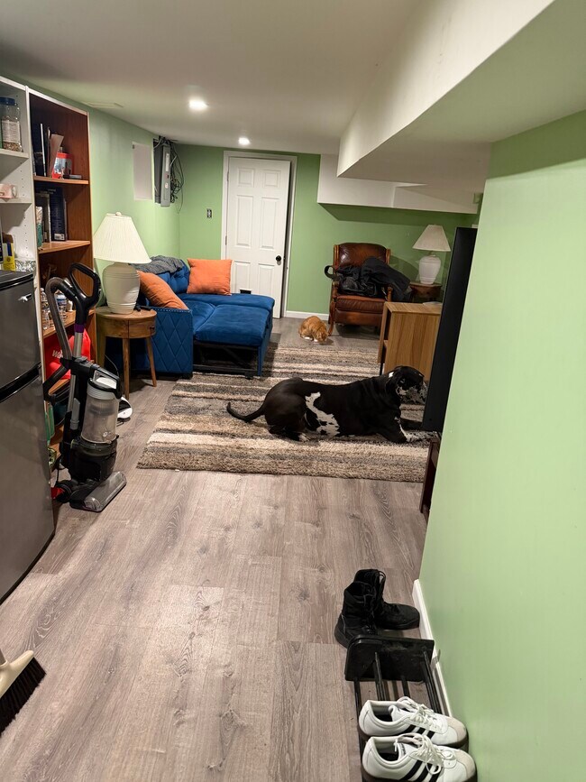 Foto del edificio - 263 S Haviland Ave