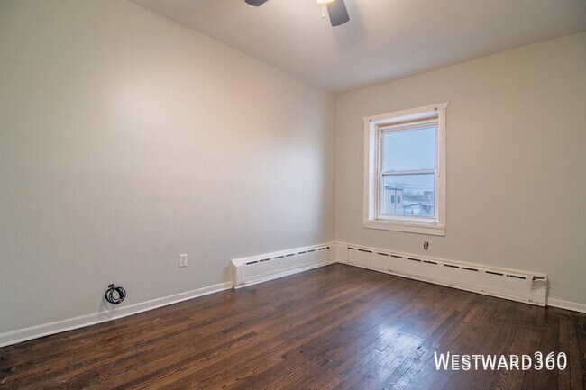 Foto del edificio - 3901 W Jackson Blvd