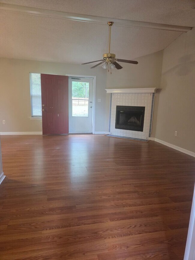 Foto del edificio - 907 Canyon Ct