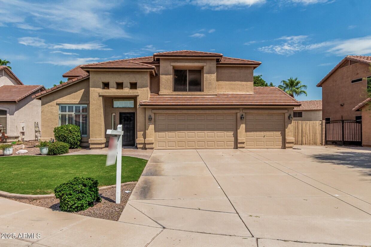 Foto principal - 1038 E Harrison Ct